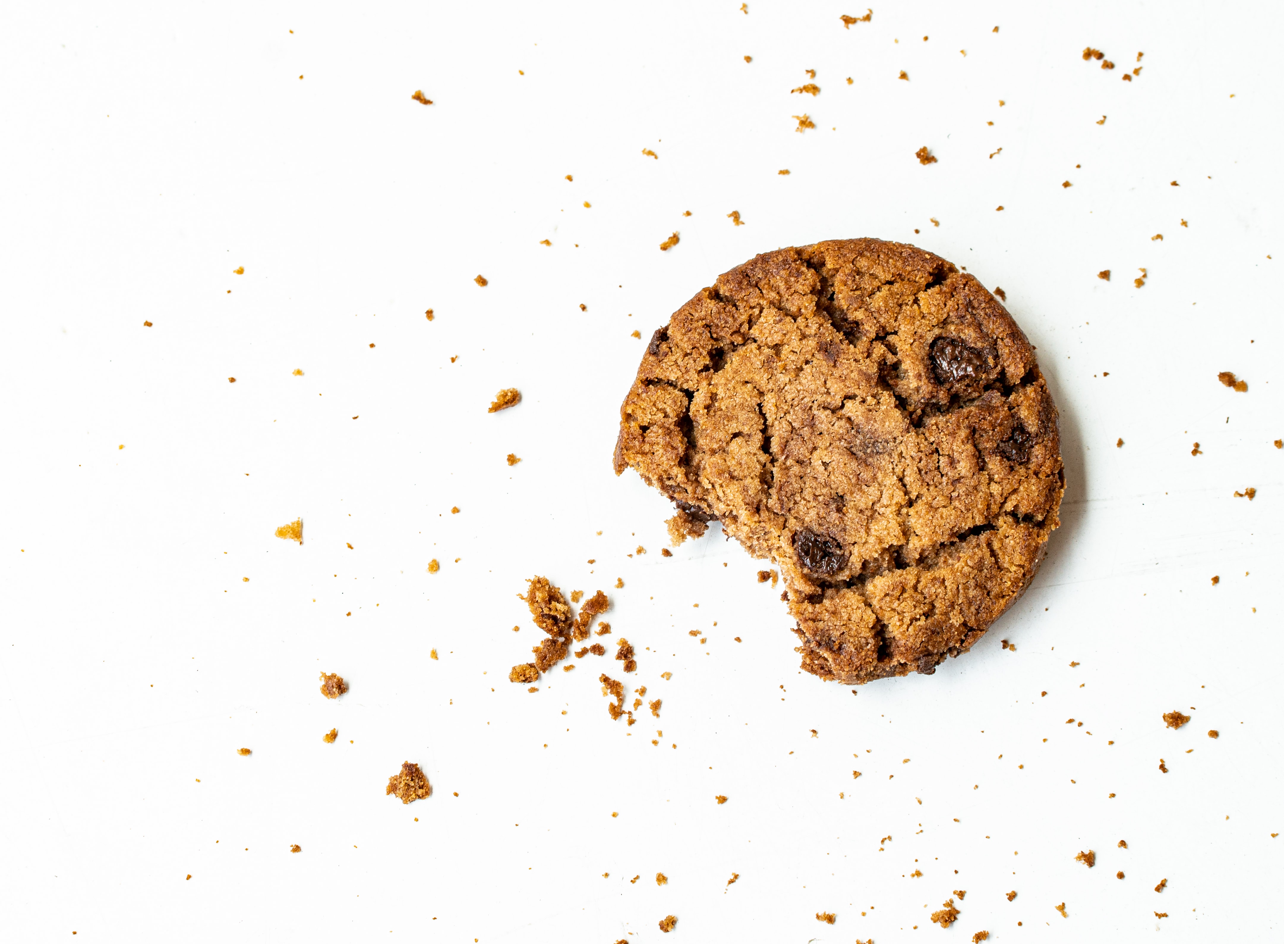 Cookies integrais com gotas de chocolate